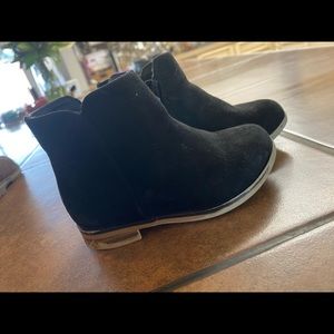 Cat & Jack Black Booties